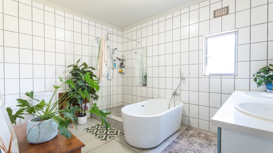 11 Bedroom Property for Sale in Robertson Western Cape